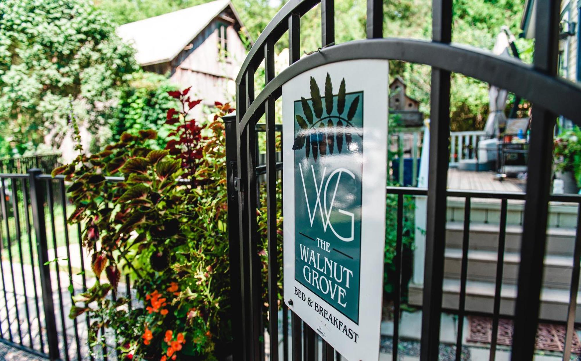 The Walnut Grove Bnb Harrow Εξωτερικό φωτογραφία